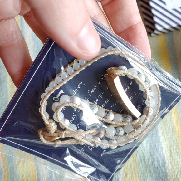 ⭐ KEEP Collective Double Beaded Engraved (Grateful) Bracelet - Picture 3 of 6